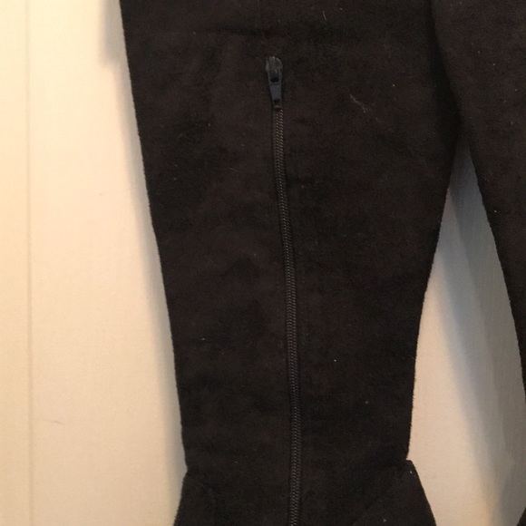 🥾 Black Swede Knee High Wedge Boots WB11 - Picture 3 of 3
